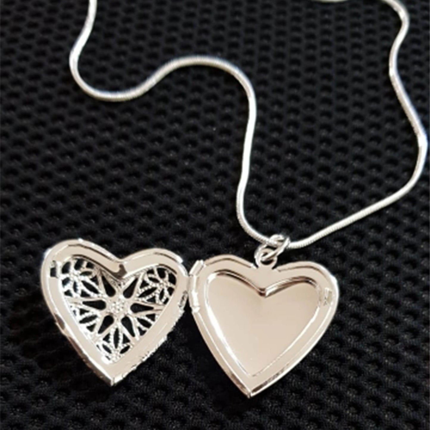 “925 Sterling Silver Photo Frame Pendant Necklace - 18-24 Inch Snake Chain for Women.”