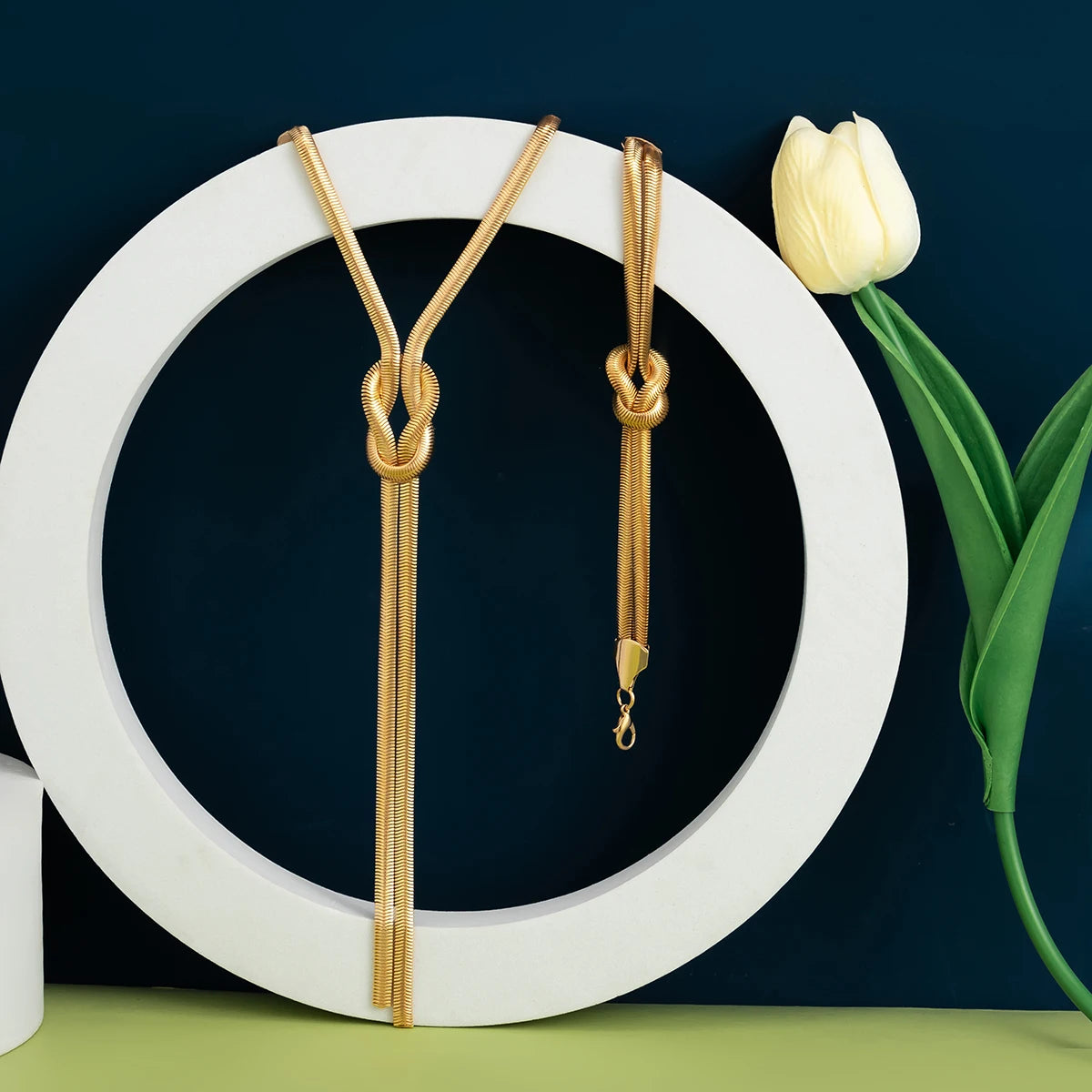 “2-piece set: smooth long snake chain necklace and bracelet, vintage Y2K style.” - Dazzory