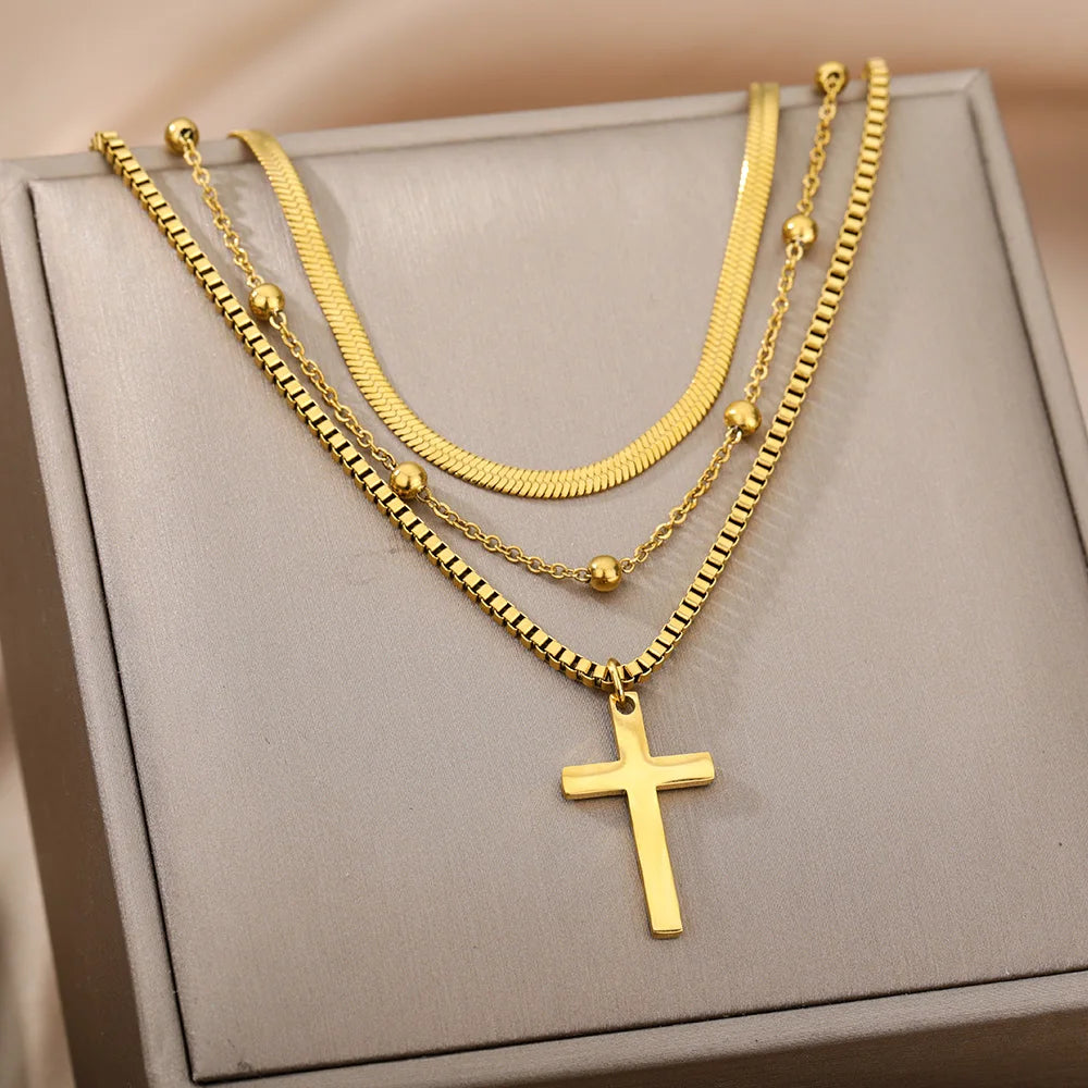 “316L Stainless Steel Heart Necklace - Multilayer Gold Goth Jewelry.”