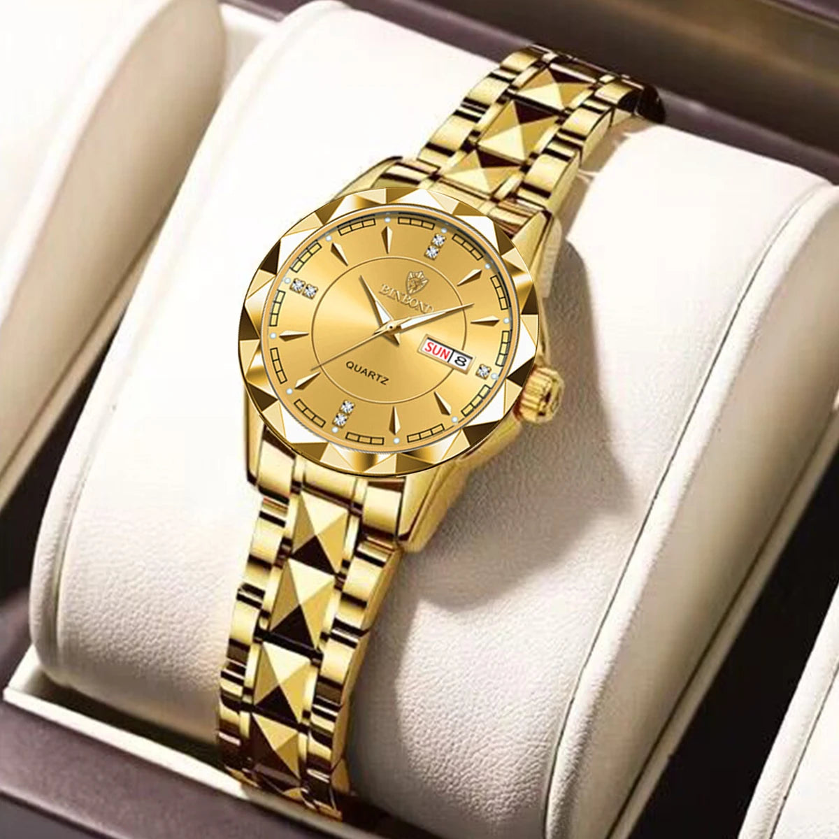 “Luxury Women’s Quartz Watch: Fashionable, Waterproof, Luminous, Perfect Gift Accessory.”