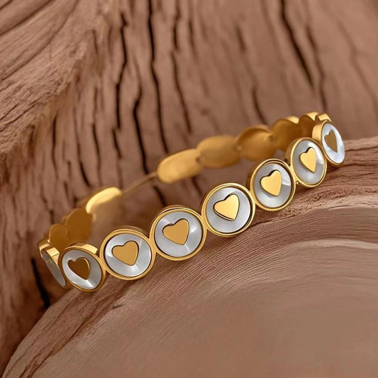 “White shell heart stainless steel cuff bracelet, gold plated, waterproof, gift.”