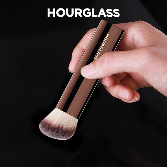 “Hourglass Makeup Brush No.20 Soft Fiber Hair Seamless Finish Foundation Brush”