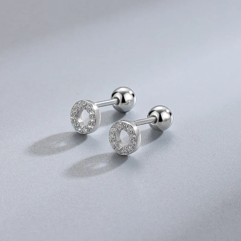 “Fashion heart stud earrings, hypoallergenic, perfect for cartilage piercings and gifts.”