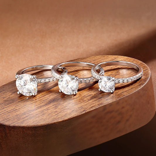 “1-3CT D VVS1 moissanite ring, 18K white gold plated, 925 silver, GRA certified.”