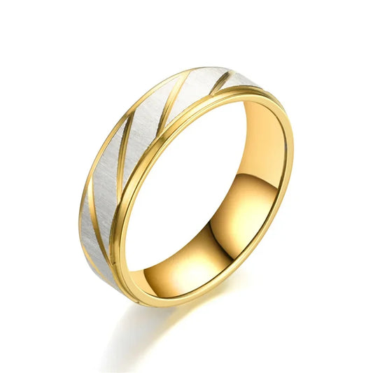 “Fashion gold striped couple rings, 6mm & 4mm stainless steel, contrast color, perfect Valentine’s gifts.”