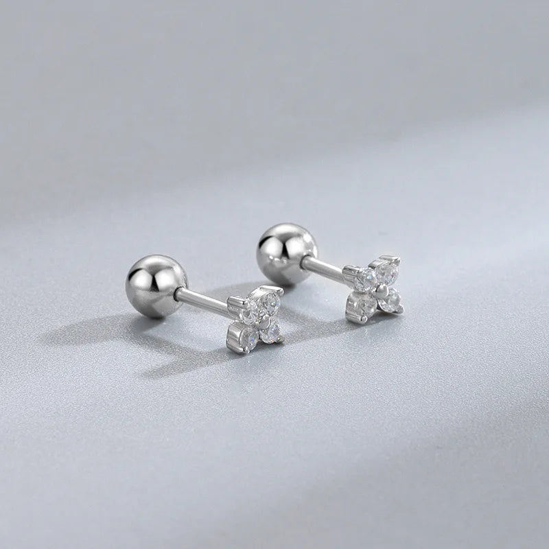 “Fashion heart stud earrings, hypoallergenic, perfect for cartilage piercings and gifts.”