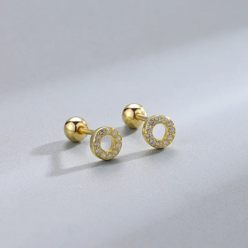 “Fashion heart stud earrings, hypoallergenic, perfect for cartilage piercings and gifts.”