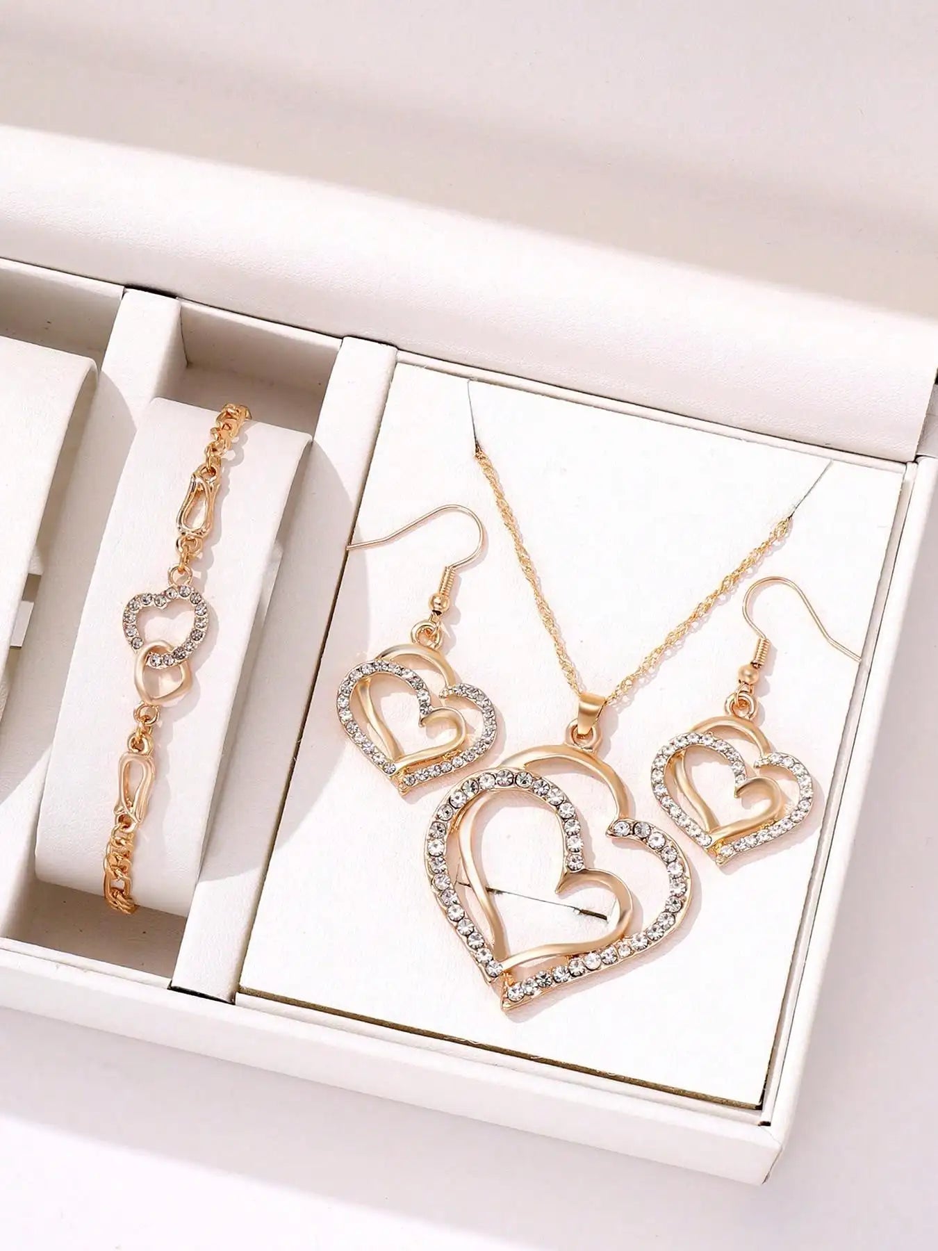 “3-Piece Heart-Shaped Jewelry Set - Earrings, Pendant, Necklace with Rhinestones.”