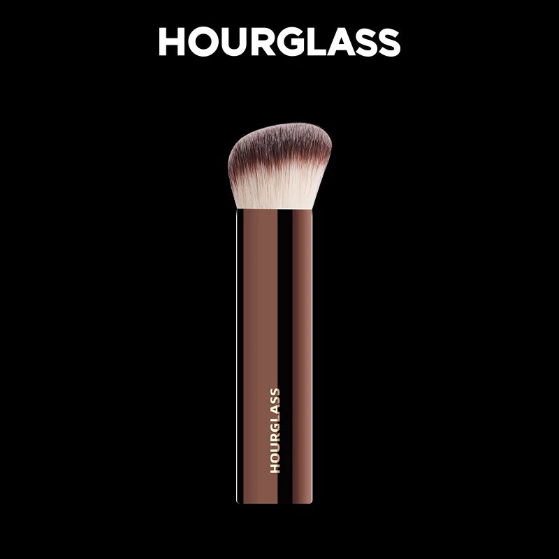 “Hourglass Makeup Brush No.20 Soft Fiber Hair Seamless Finish Foundation Brush”