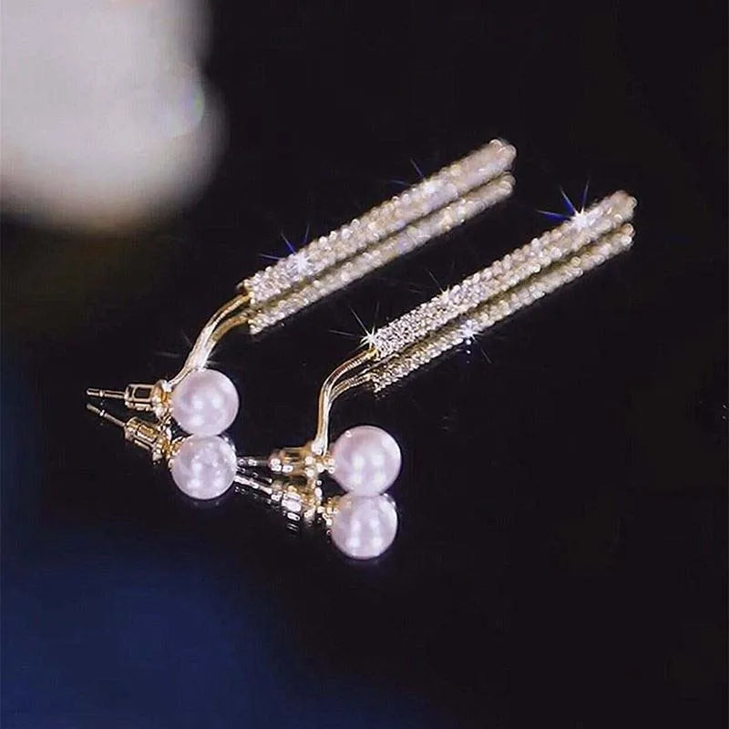 “Korean Tassel Pearl Drop Earrings - Luxury Gold Wedding Jewelry.”
