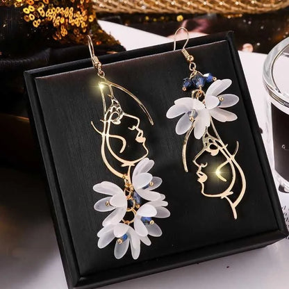 “New Fashion Red Rose Drop Earrings - Vintage Rhinestone Flowers for Weddings & Parties.”