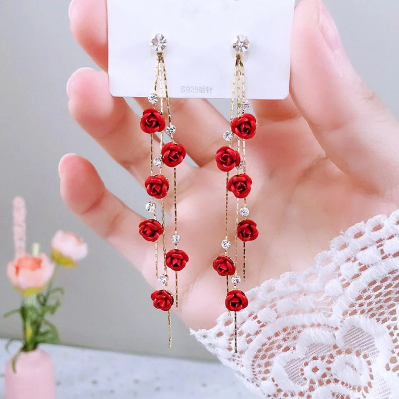 “New Fashion Red Rose Drop Earrings - Vintage Rhinestone Flowers for Weddings & Parties.”