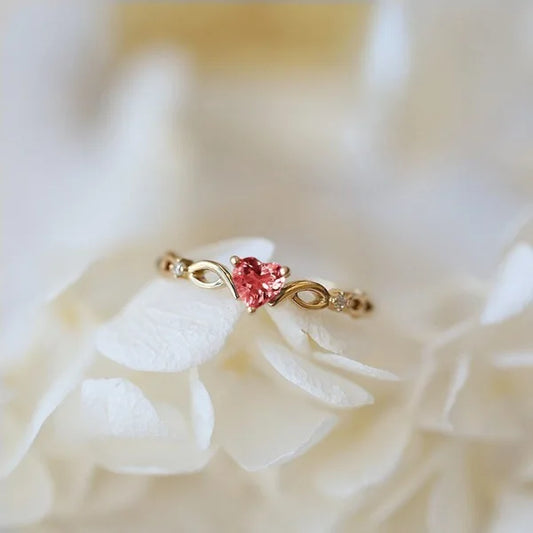 “Simple heart ring for women with zircon stone, a cute and romantic birthday gift for your girlfriend.”
