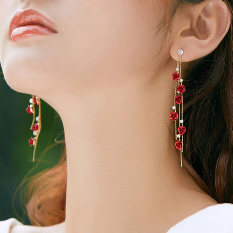 “New Fashion Red Rose Drop Earrings - Vintage Rhinestone Flowers for Weddings & Parties.”
