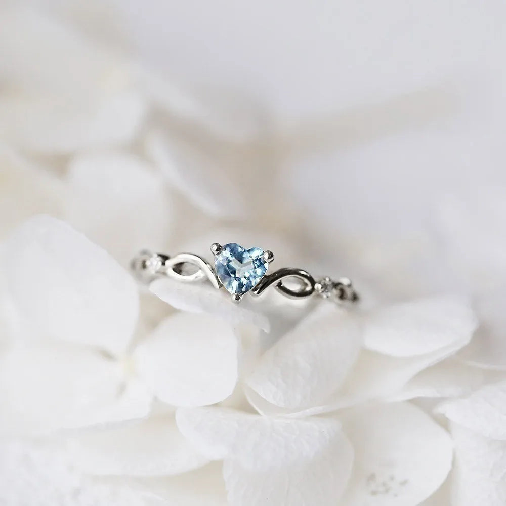 “Simple heart ring for women with zircon stone, a cute and romantic birthday gift for your girlfriend.”