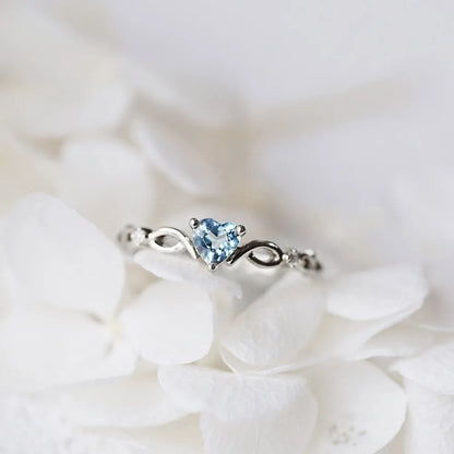 “Simple heart ring for women with zircon stone, a cute and romantic birthday gift for your girlfriend.”