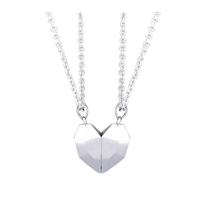 “Simple Couple Pendant Necklace – Electrocardiogram & Magnetic Heart Design, Valentine’s Day Gift”