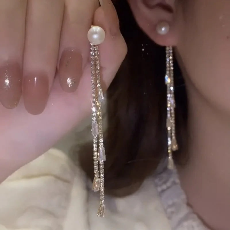 “Korean Tassel Pearl Drop Earrings - Luxury Gold Wedding Jewelry.”
