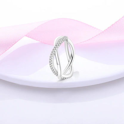 “925 Silver Zircon Star Ring - Geometric Design for Engagements & Valentine’s Gifts.”