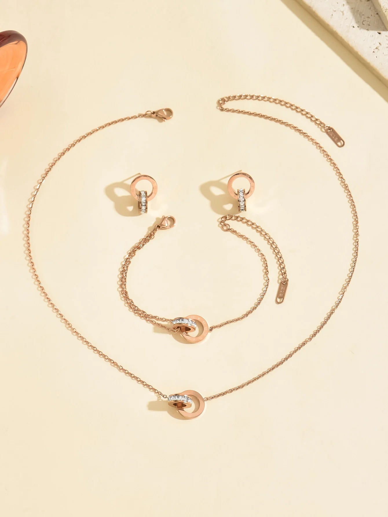 “Roman Style Jewelry Set – Double Ring Necklace, Bracelet & Earrings for Women”
