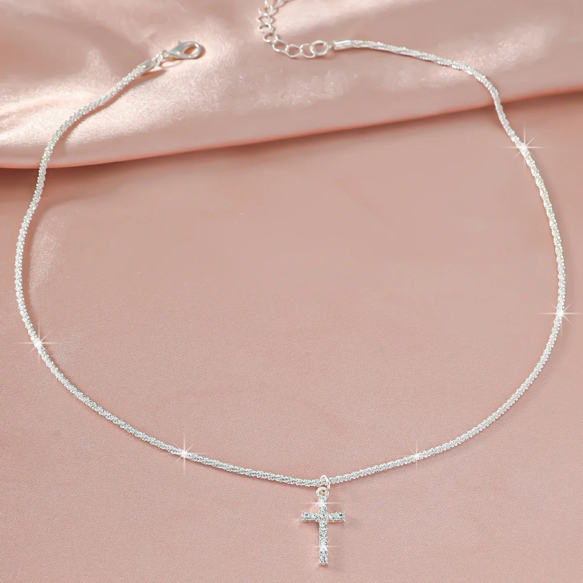 “Simple Sparkling Cross Collarbone Necklace – Cauliflower Chain with Full Star Choker”