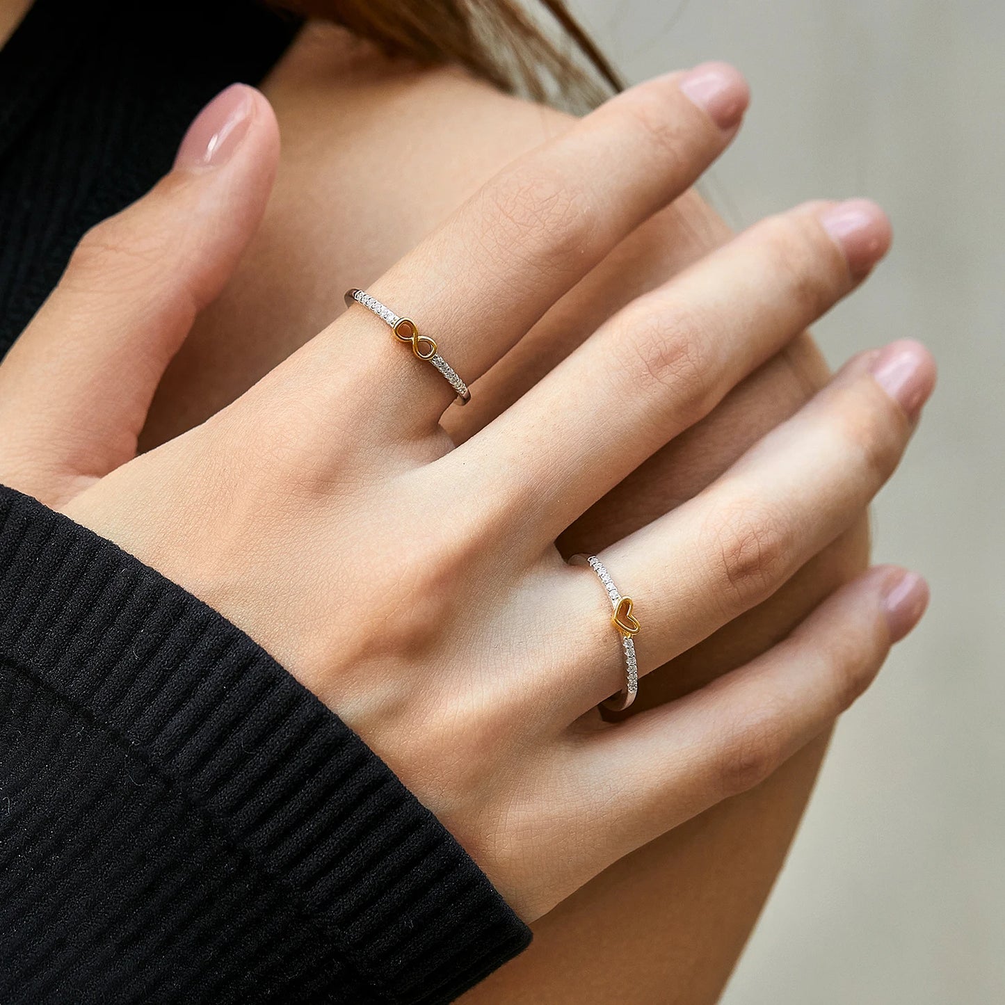 “925 Sterling Silver Simple Romantic Heart Finger Ring Trendy Metallic Contrast Design Jewelry.”