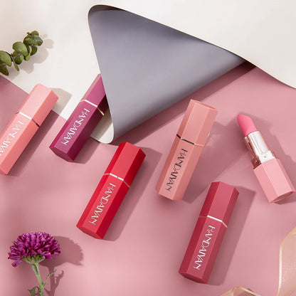 “6-Color Matte Lipstick - Long-Lasting, Non-Fading, Waterproof Velvet Finish.”