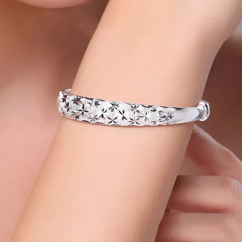 “925 silver romantic gypsophila star bangle, elegant women’s bracelet, perfect for parties and weddings.”