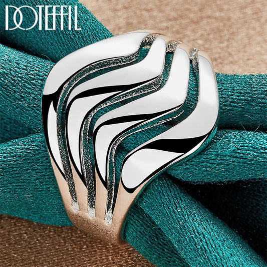 “Smooth four-line silver ring, unisex, perfect for weddings, parties, and gifts.”