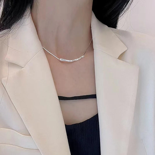 “European & American Style Simple Gold Stainless Steel Collarbone Chain – Short Necklace for Women”