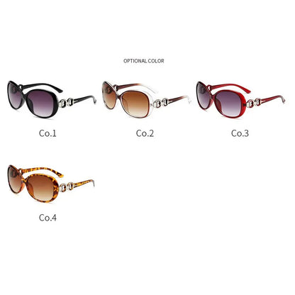“Fashionable large-frame sunglasses, gradient lenses, trendy women’s street style.”