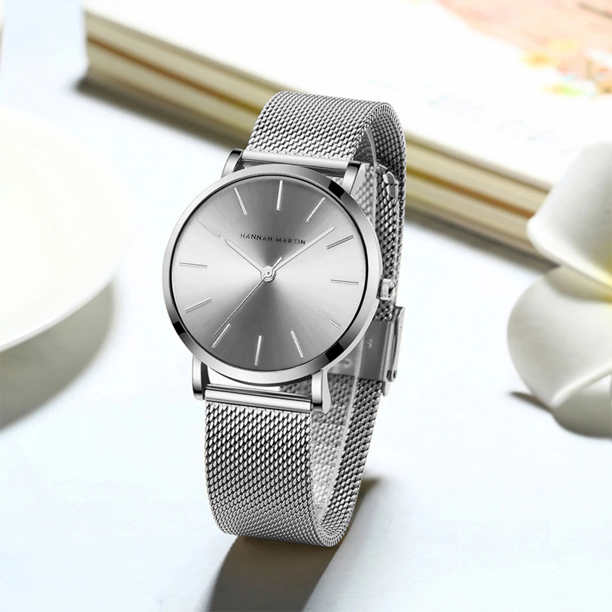 “Rose gold women’s bracelet watch, stainless steel mesh, simple, Japanese quartz.”