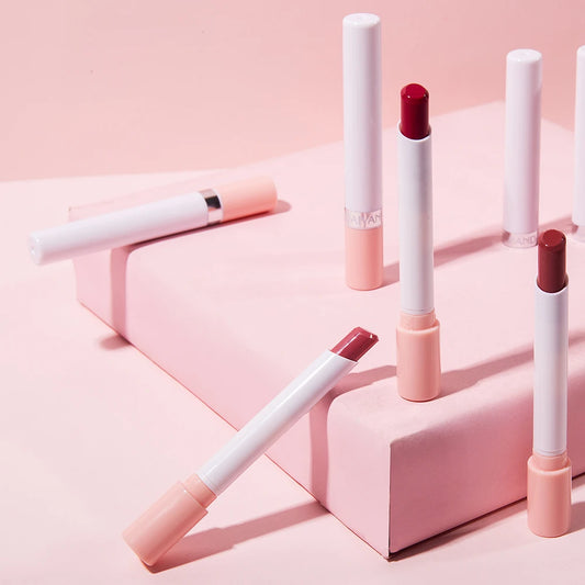 “Matte velvet lipstick set, 4pcs small size, long-lasting color, fade-resistant formula.”