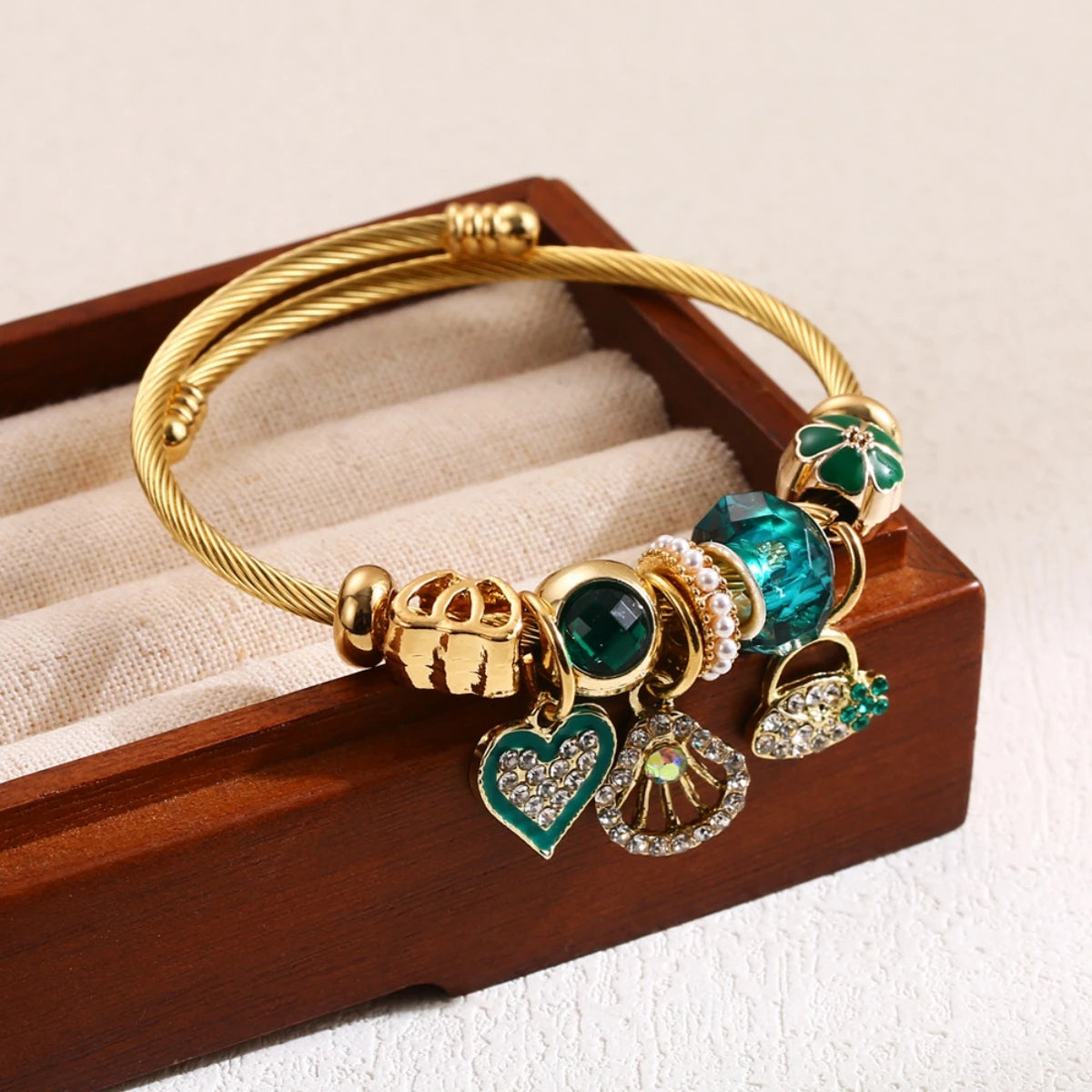 “Fashion Multi-Element Stainless Steel Circle Beaded Love Bracelet, Perfect Women’s Gift”