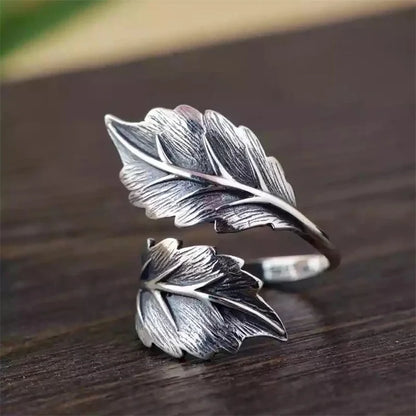 “Cute Mouse-Shaped Open Ring for Women - Antique Silver, Stylish Party Accessory.”