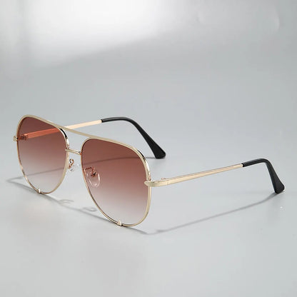 “European retro double-beam metal sunglasses, unisex toad mirror style.”