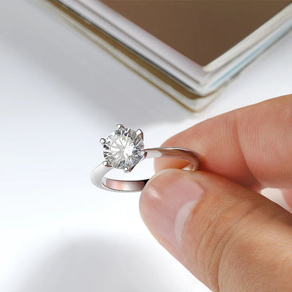 “GRA-certified moissanite solitaire ring, VVS1, perfect for engagement or wedding.”