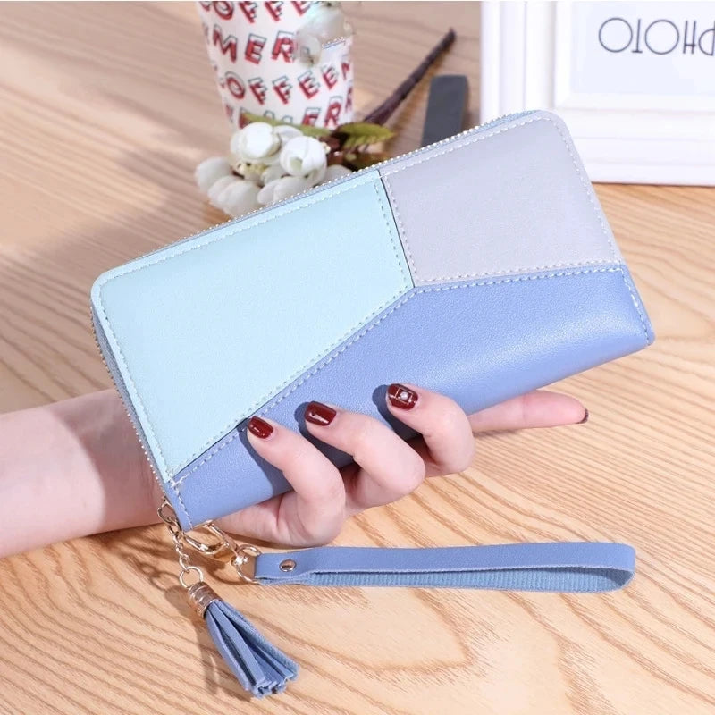 “Luxury women’s plaid handbag, stitching design, shoulder messenger tote, stylish and versatile.”