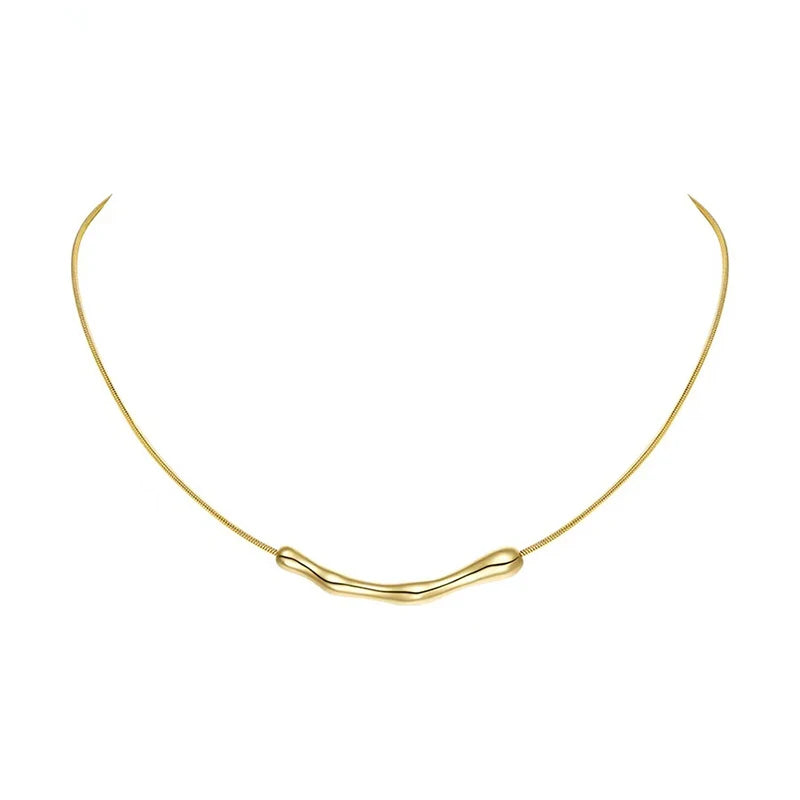 “European & American Style Simple Gold Stainless Steel Collarbone Chain – Short Necklace for Women”
