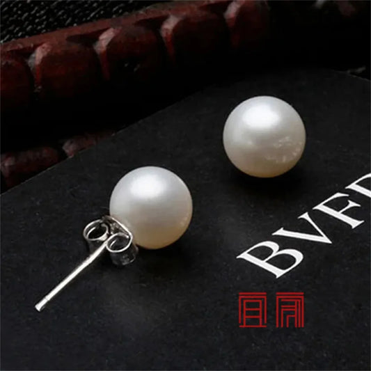 “925 Sterling Silver Freshwater Pearl Stud Earrings - Elegant Gift for Women.”