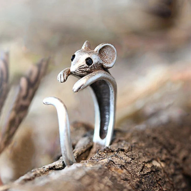 “Cute Mouse-Shaped Open Ring for Women - Antique Silver, Stylish Party Accessory.”