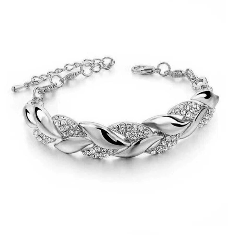 “1PC Gold Leaf Bracelet, Crystal Pendant, Adjustable Chain, Elegant Daily Jewelry.”
