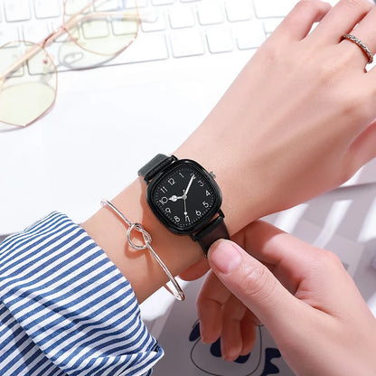 “Fashion Brand Bear Women’s Quartz Watch - Casual Silicone Jelly Watch for Girls.”