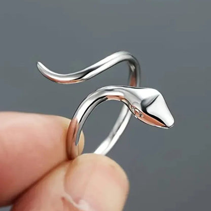 “Cute Mouse-Shaped Open Ring for Women - Antique Silver, Stylish Party Accessory.”