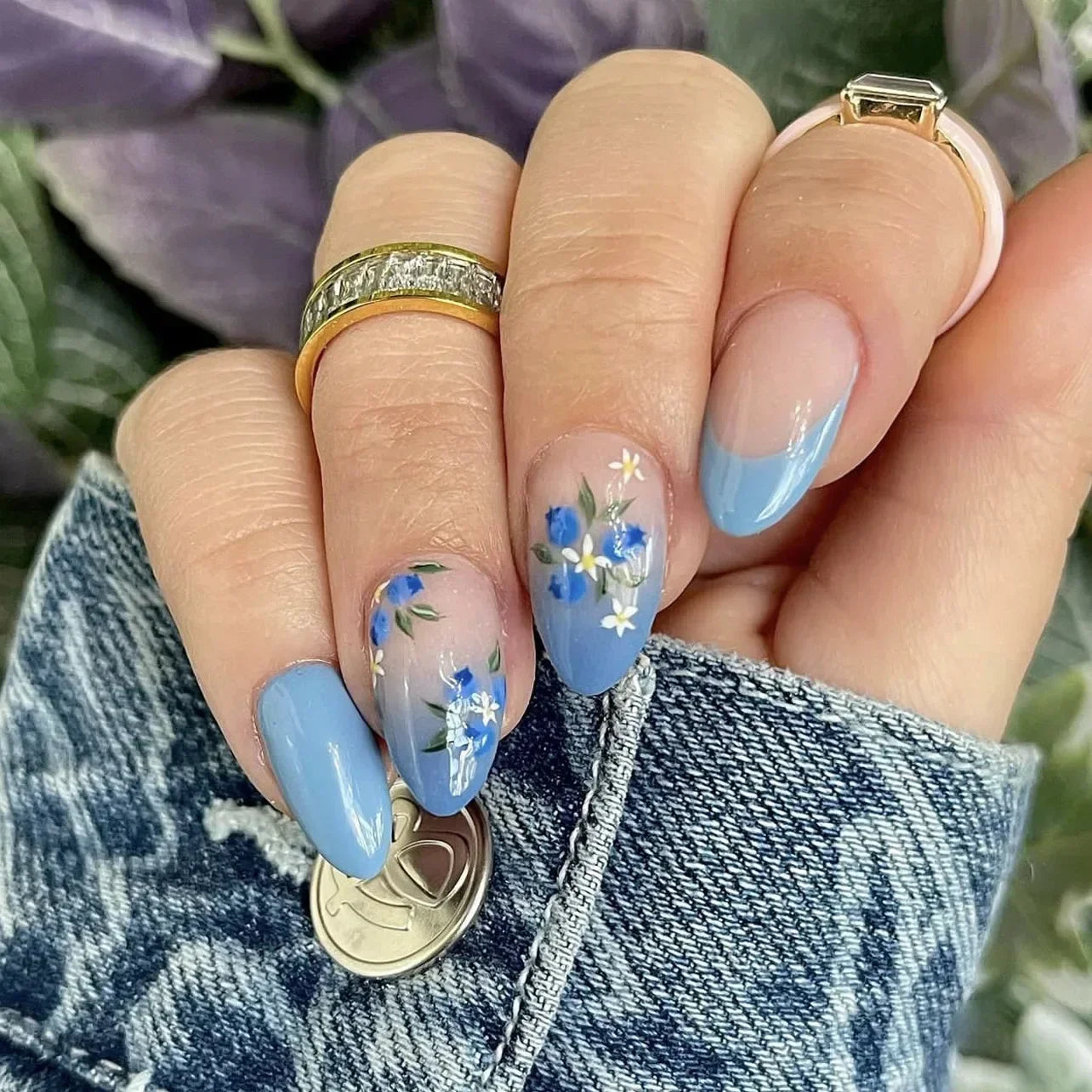“24Pcs Matte Almond Press-On Nails – Autumn Winter Rose Leaf Design, Full Cover with Glue”