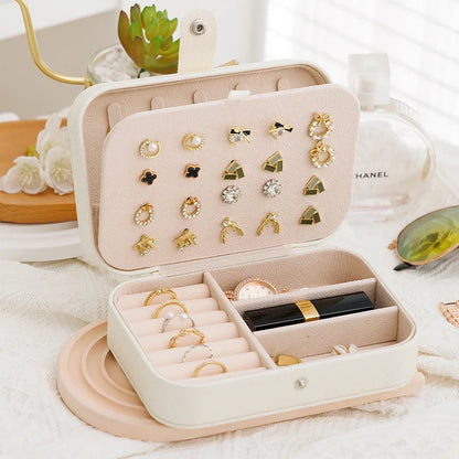“Portable Jewelry Box Organizer for Travel, Leather Case for Rings, Earrings, Necklaces”