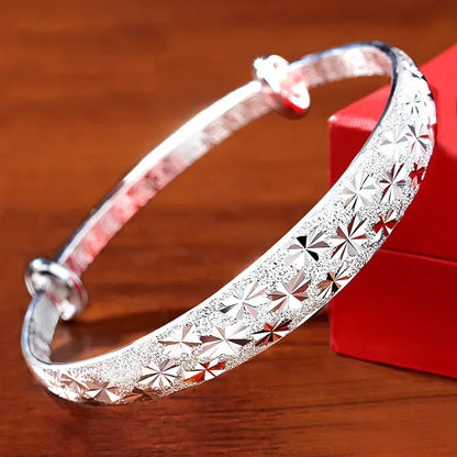 “925 silver romantic gypsophila star bangle, elegant women’s bracelet, perfect for parties and weddings.”