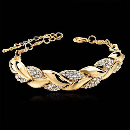 “1PC Gold Leaf Bracelet, Crystal Pendant, Adjustable Chain, Elegant Daily Jewelry.”