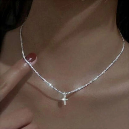 “Simple Sparkling Cross Collarbone Necklace – Cauliflower Chain with Full Star Choker”