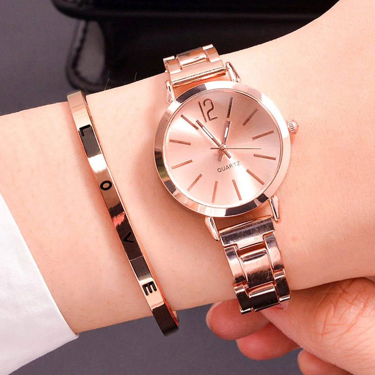 “2pcs Set Luxury Women’s Watch - Simple Dial, Hollow Strap, Gold Bracelet Quartz Wristwatch.”